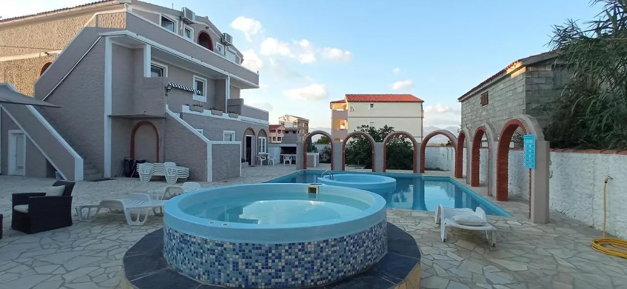 Apartamento Vila Kula Nin